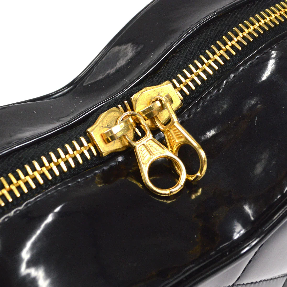Chanel Heart Cosmetic Vanity Handbag Black Patent - Image 6