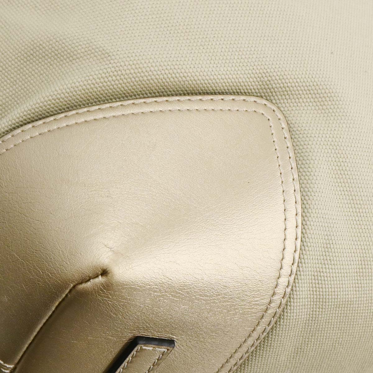 Loewe 2007 Beige Hobo Shoulder Bag - Image 4