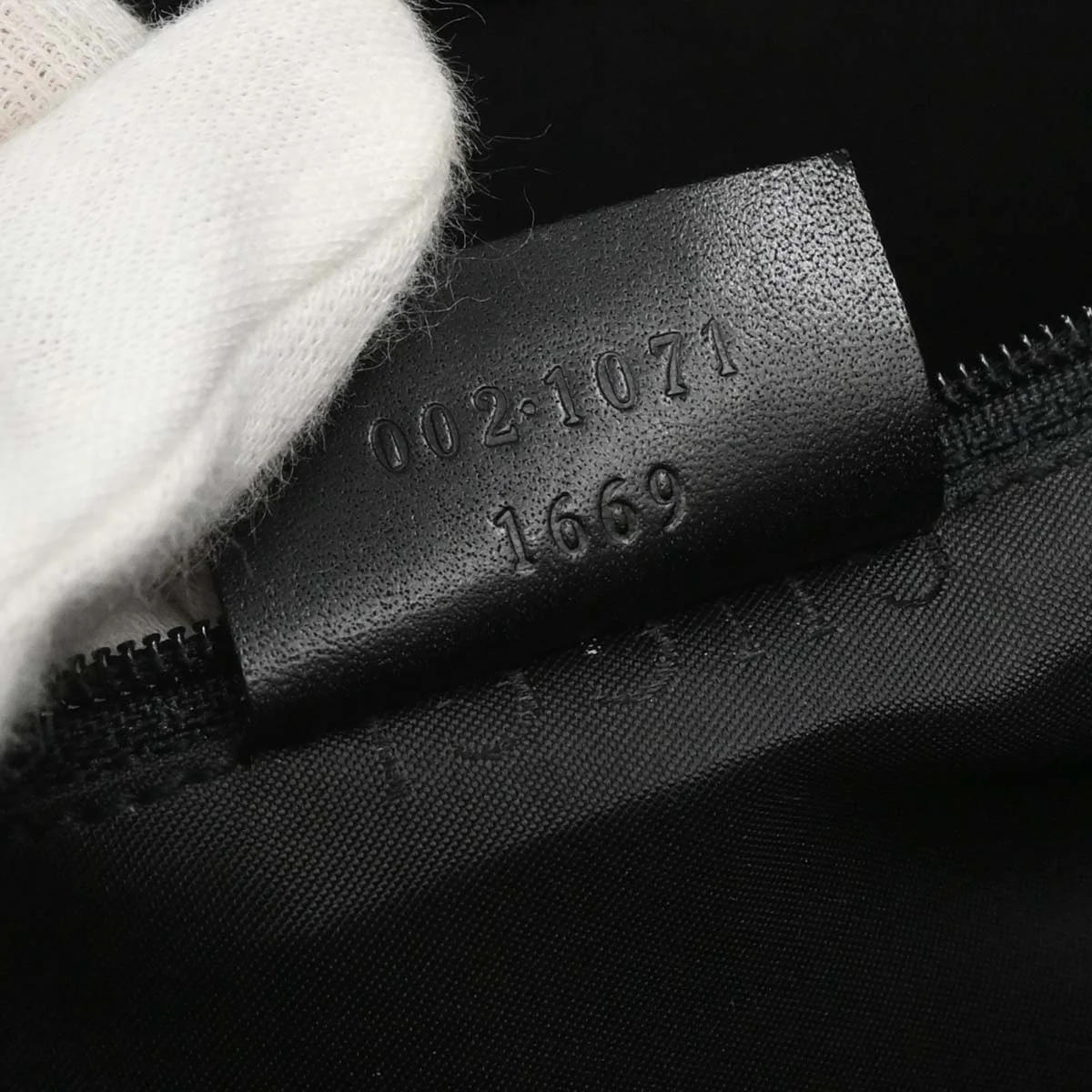 Gucci Black GG Jackie Handbag - Image 11