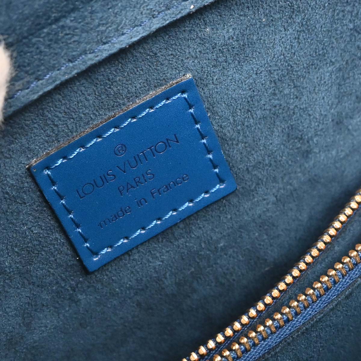 Louis Vuitton 1998 Blue Epi Pont Neuf Handbag M52055 - Image 9