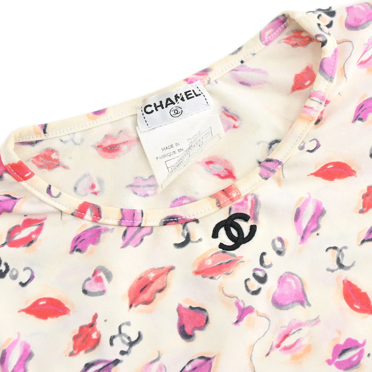 Chanel Lips Print  Cropped T-shirt Ivory P95 #42 - Image 4
