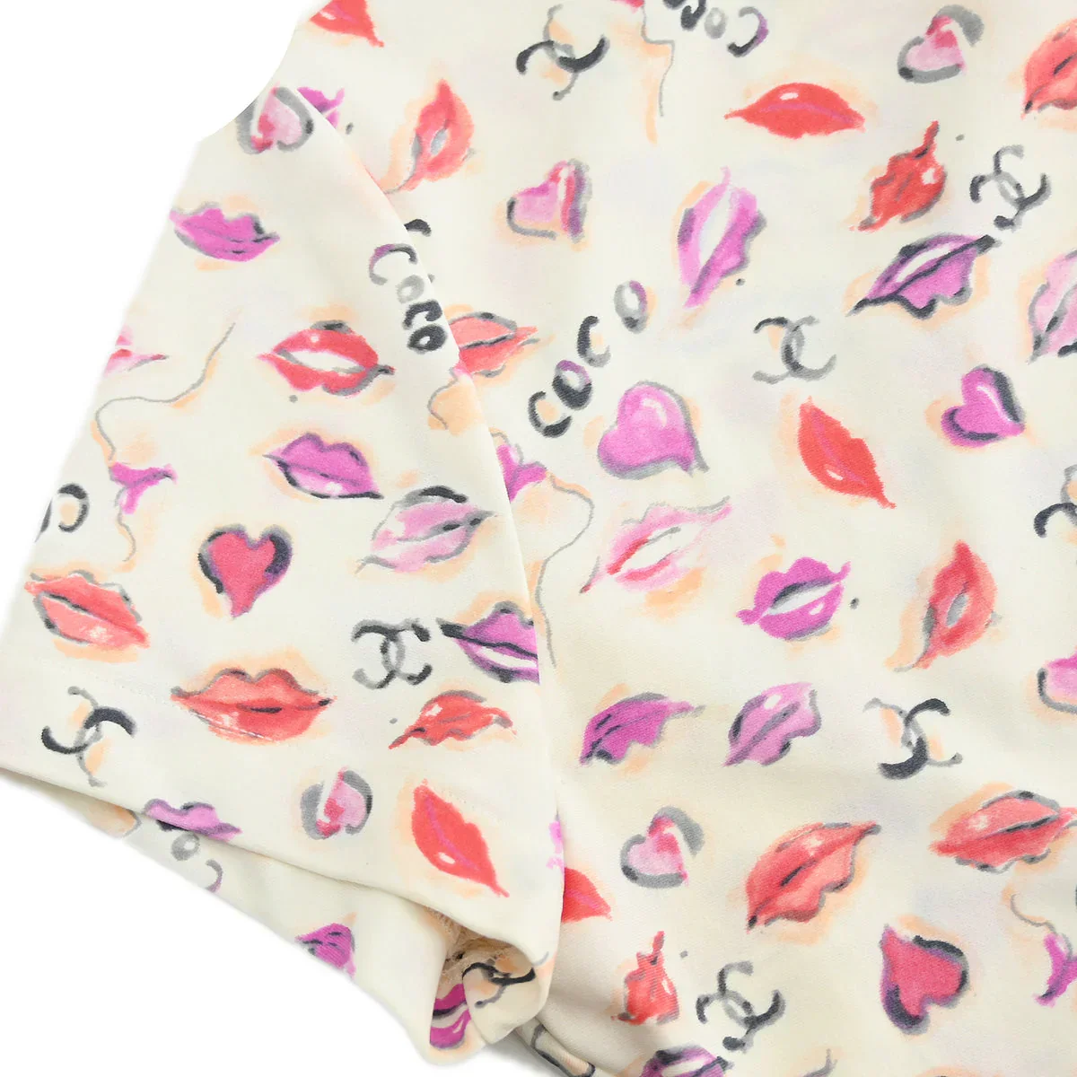 Chanel Lips Print  Cropped T-shirt Ivory P95 #42 - Image 5