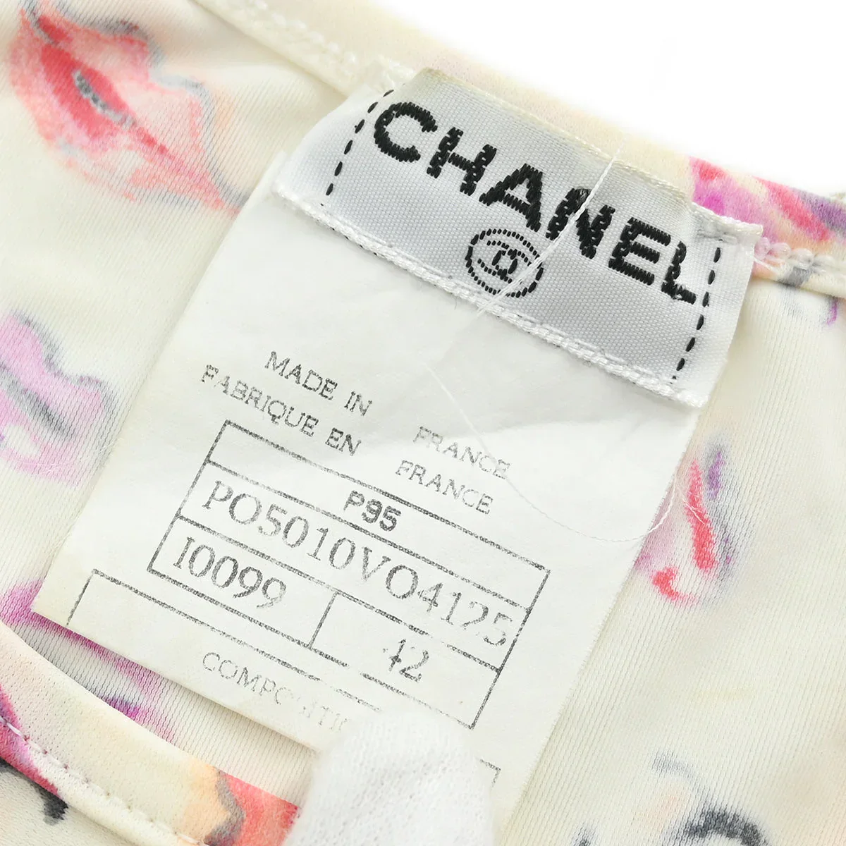 Chanel Lips Print  Cropped T-shirt Ivory P95 #42 - Image 8