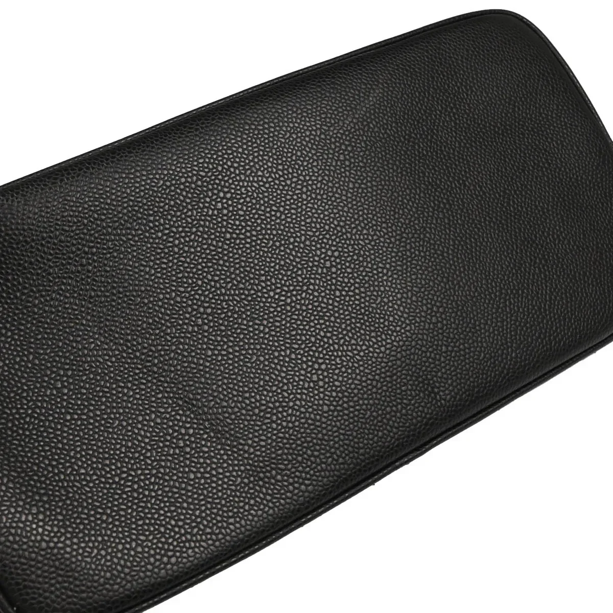 Chanel 2005-2006 Black Caviar Medallion Tote Handbag - Image 5