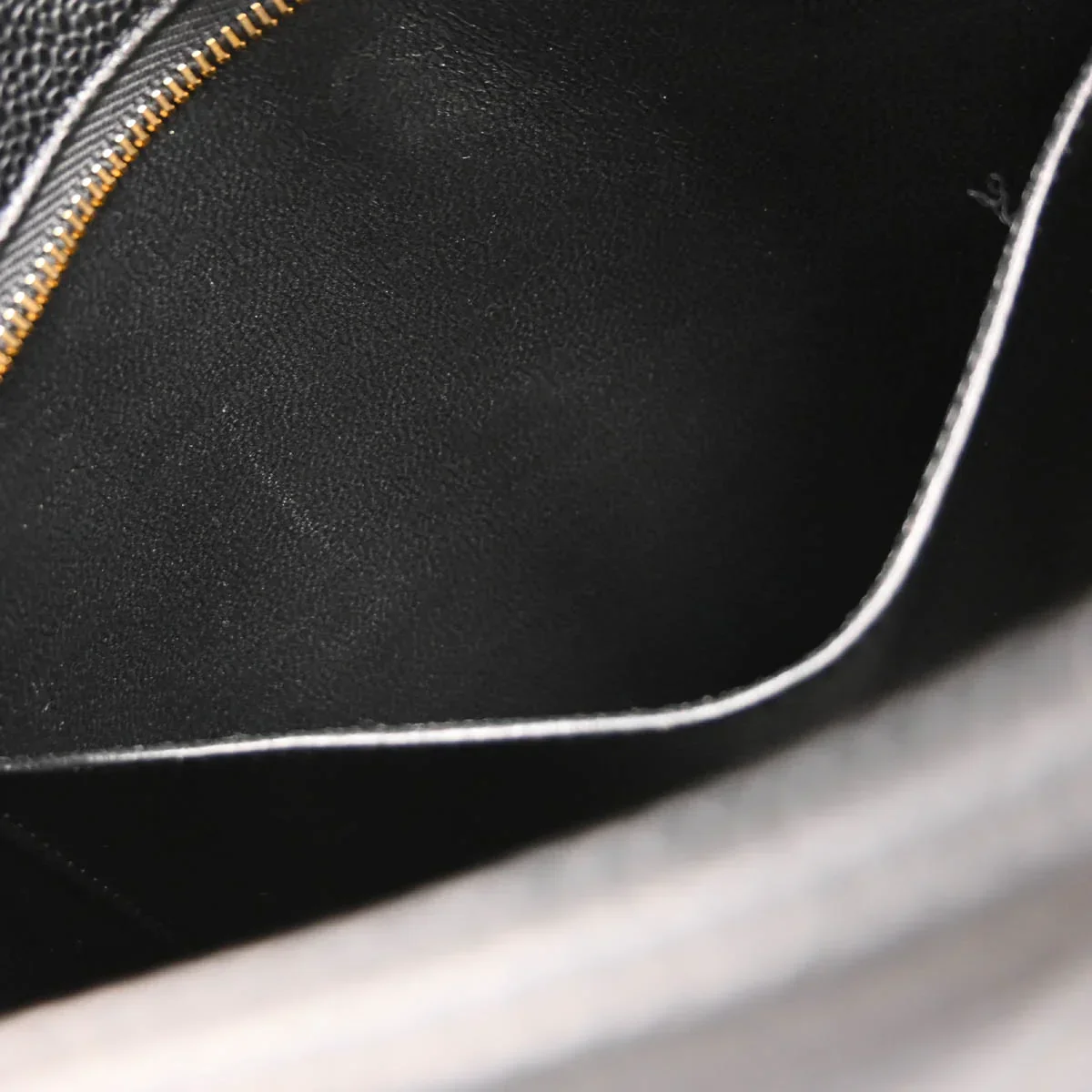 Chanel 2005-2006 Black Caviar Medallion Tote Handbag - Image 9